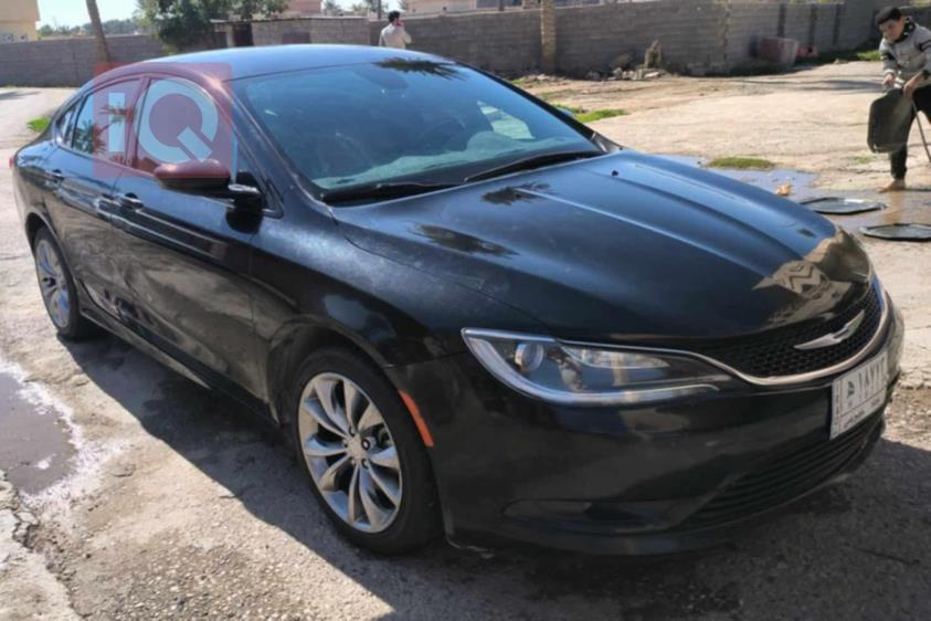 Chrysler 200